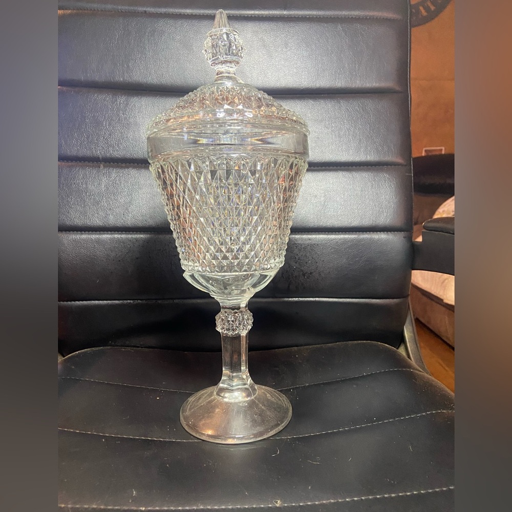 Vintage Diamond Point Apothecary Jar On Raised Pedestal With Lid Indiana Glass